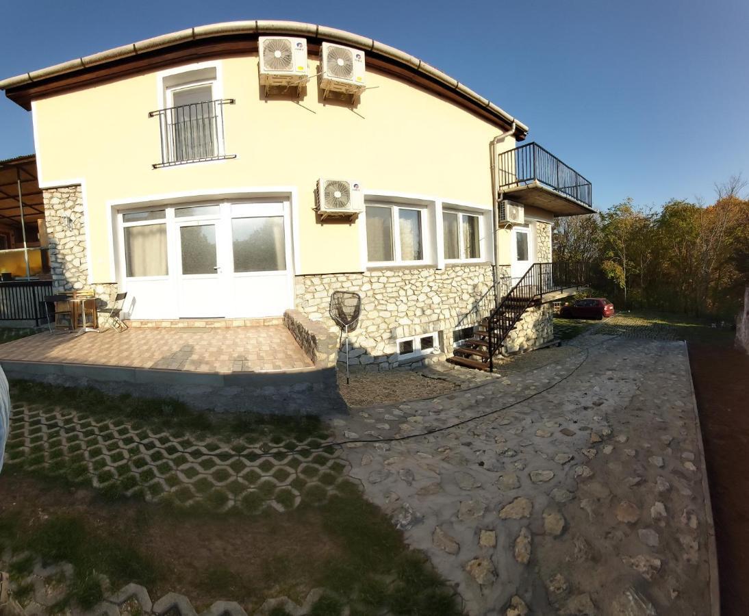 Gecse-Villa Шарошпатак Екстер'єр фото